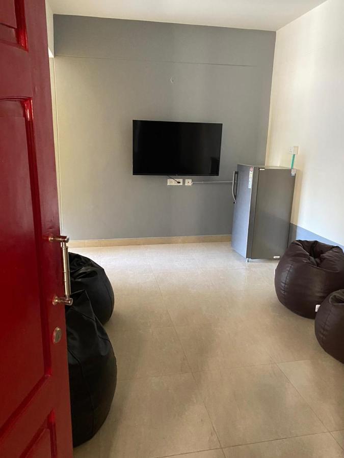 Rove By Boston Living Hostel Haidarábád Kültér fotó