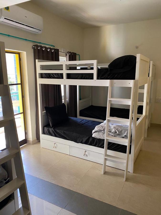 Rove By Boston Living Hostel Haidarábád Kültér fotó